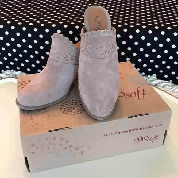 Sofft Shoes - Like New Euro Soft by Sofft SANDY Stone Taupe Clog